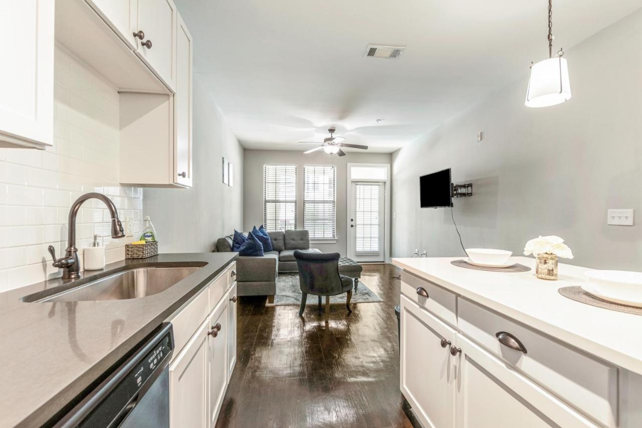Atlanta Luxury Housing Exterior photo